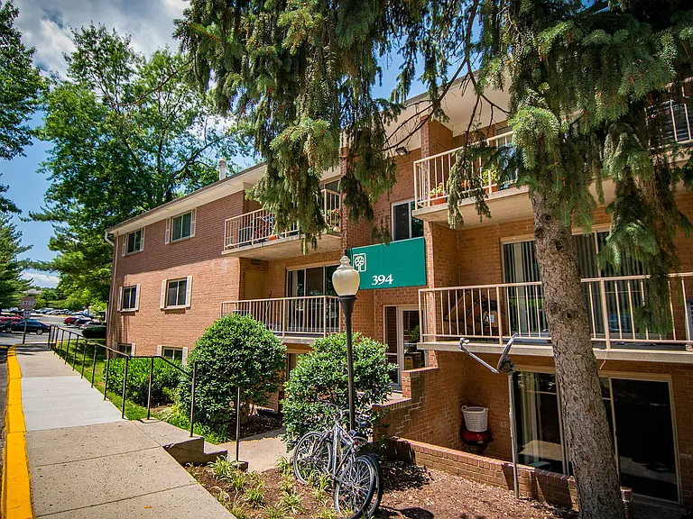 Spring Ridge Apartments Building Exterior 37