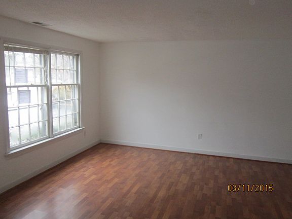 3rd image of 1909 Cambridge Ct #1909