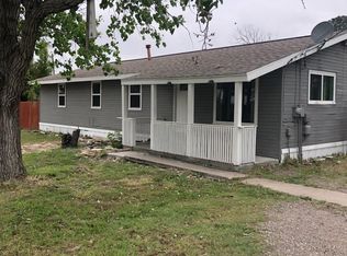 2233 Woodcrest Dr, Corpus Christi, TX 78418