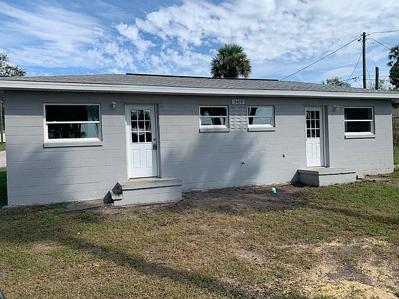 3rd image of 3465 Walker Rd