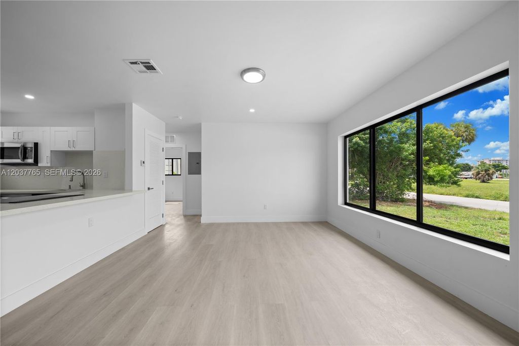 2983 NW 1st St, Pompano Beach