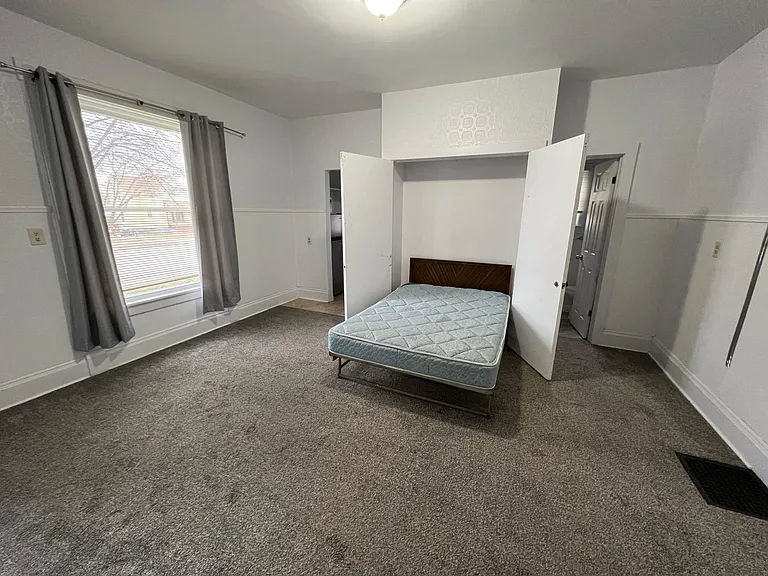 431 Gratiot Ave #1 — Photo 2