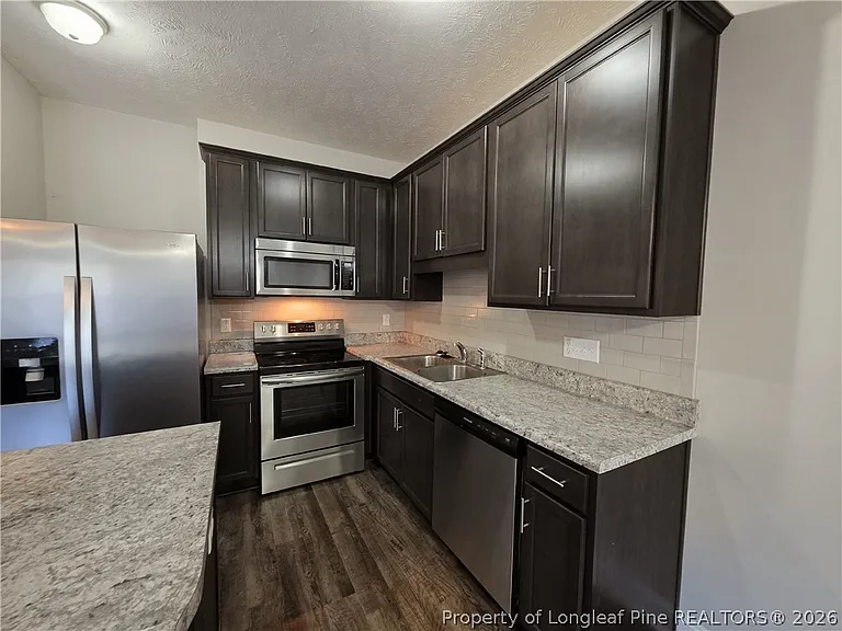 2056 Wheeling St — Photo 5