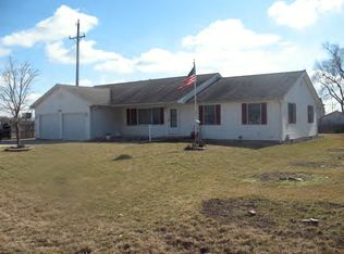295 E Bell St, Macon, IL 62544