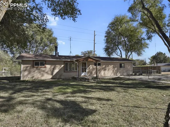 130 32 1/2 Ln, Pueblo, CO 81006