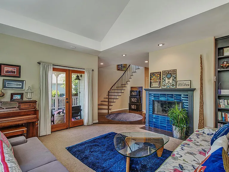 8150 Ragle Pl — Photo 4
