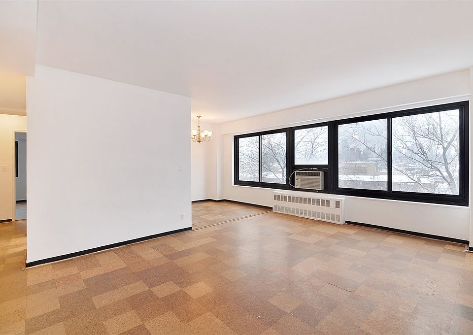 2nd image of 3343 14th St APT 6B