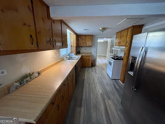 4th image of 71 McGuire Rd