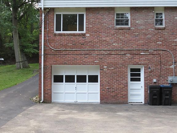 One car garage