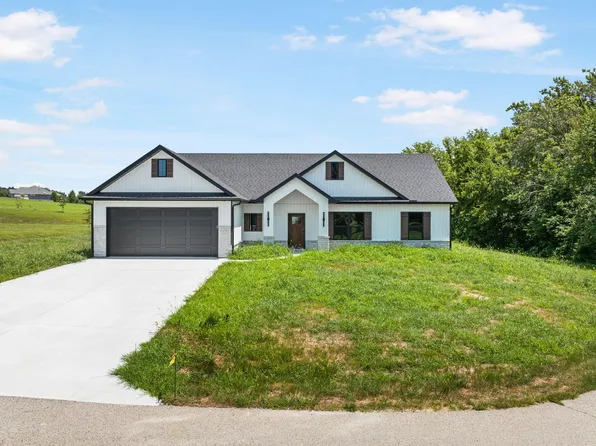 17347 Olivia Ct, Boonville, MO 65233