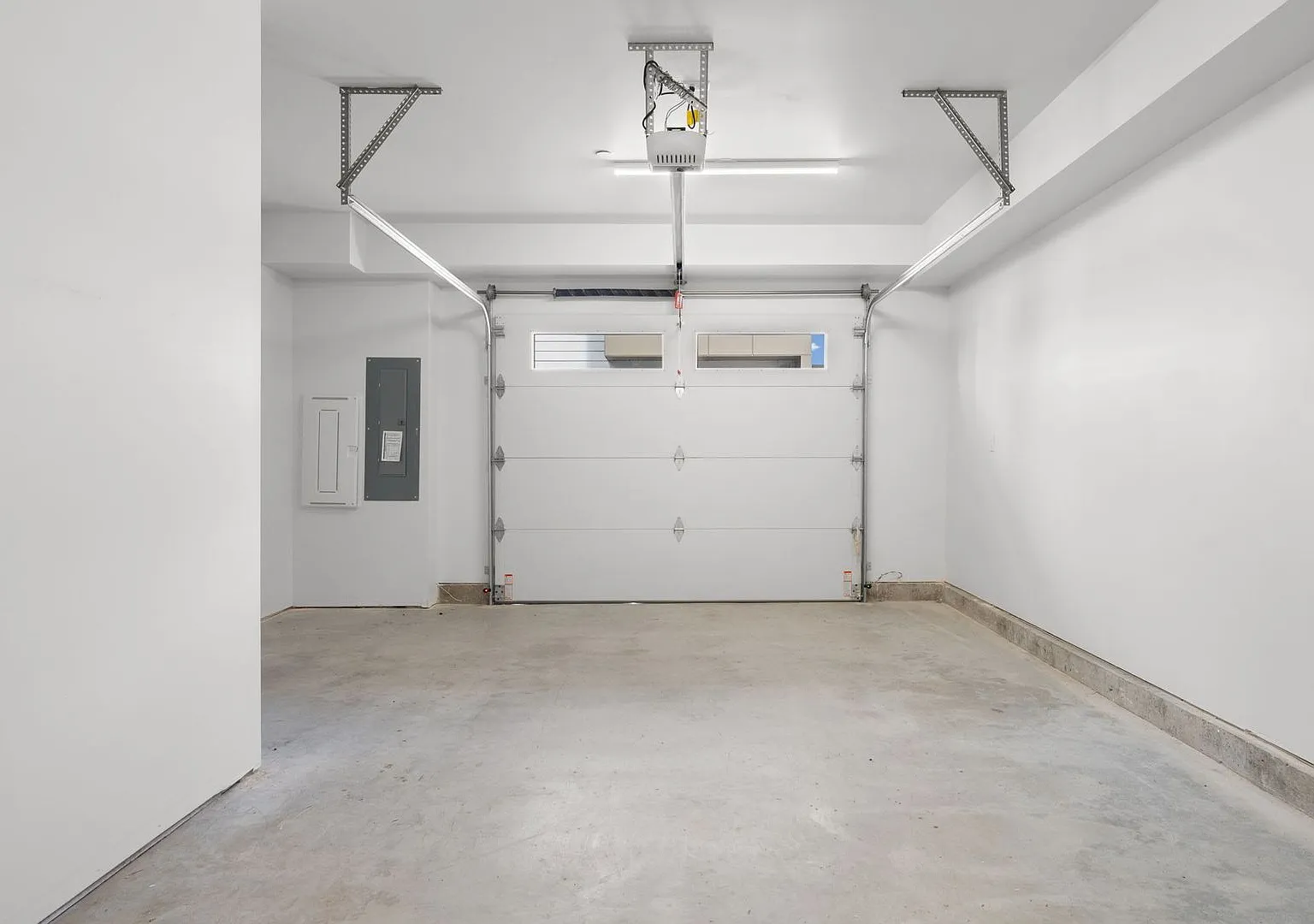Thirteen and Cherry Townhomes — Photo 3