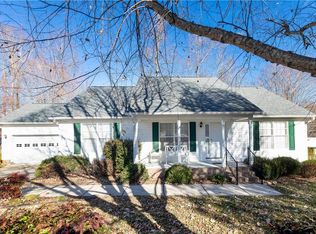 411 Sterling Ridge Dr, Archdale, NC 27263