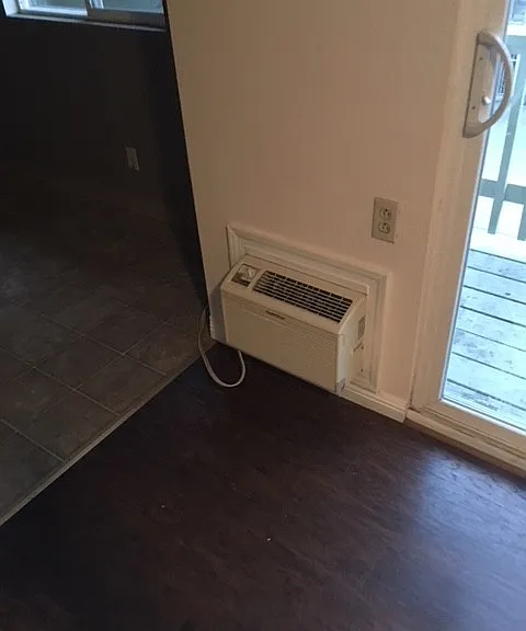 1866 Robin Ln — Photo 14