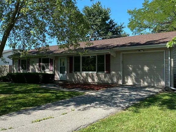2nd image of 718 N State Road 149