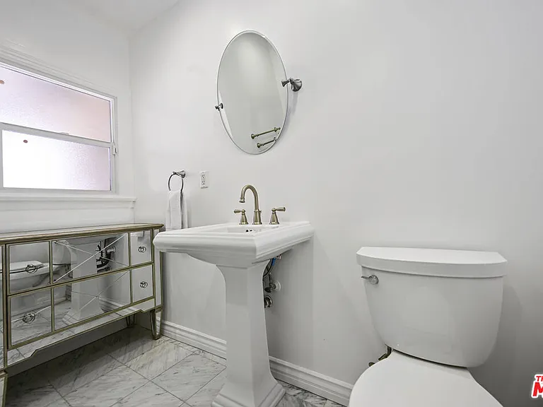 232 S Crescent Dr — Photo 18