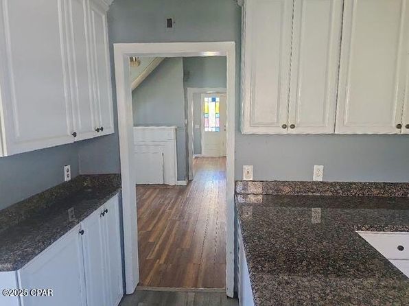 15952 NE Chipola St, Altha, FL 32421