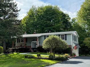 48 Richmond Dr, Shelburne, VT 05482