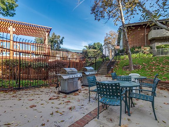 4th image of 31577 Lindero Canyon Rd Unit 14