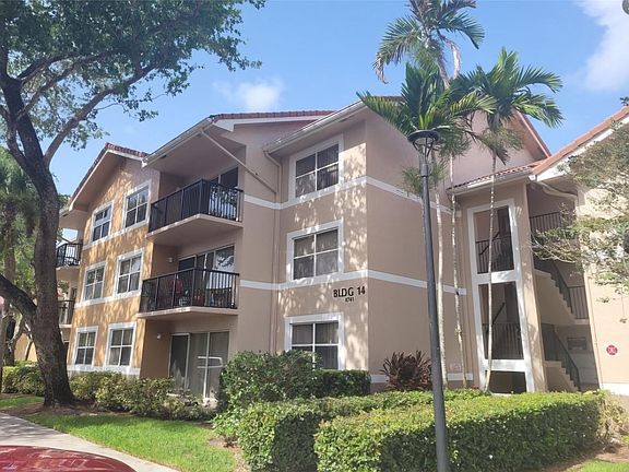 2nd image of 8741 Wiles Rd APT 305