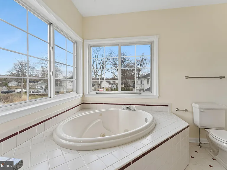 402 Linden Ave — Photo 20
