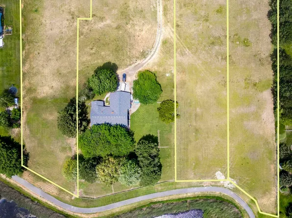3 Northlake Dr, West Richland, WA 99353
