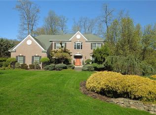 27 Zachary Taylor St, Stony Pt, NY 10980