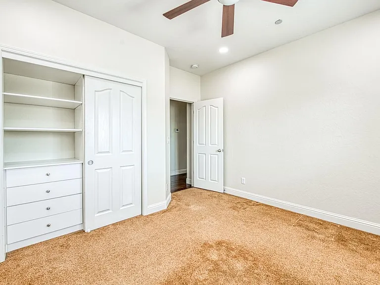 10509 N Sierra Vista Ave — Photo 53