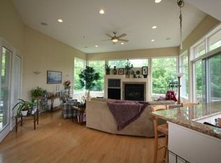 6182 Riverwood Dr, Ypsilanti, MI 48198