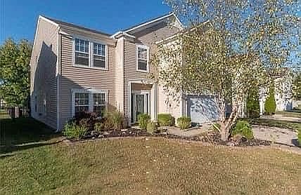 1st image of 900 Brookhaven Dr