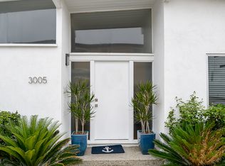 147 30th St, Hermosa Beach, CA 90254