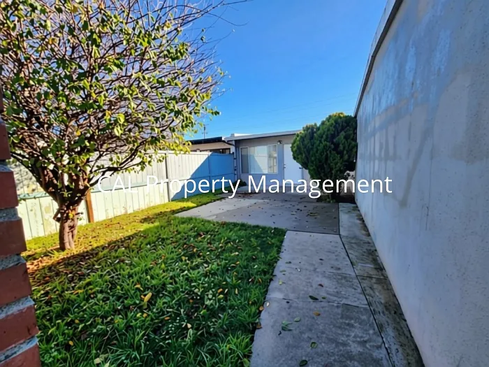 4 bed, 2.0 bath, 1260 sqft, $3,995 — Photo 2