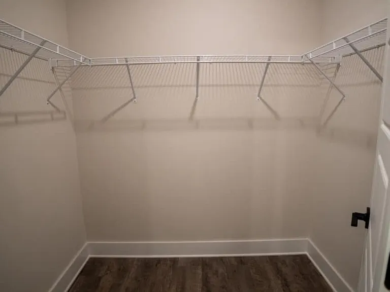 650 Melville Dr — Photo 23