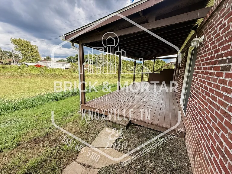 1731 Lively Rd — Photo 33