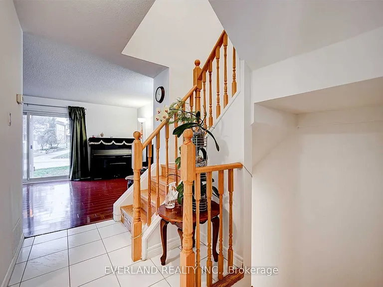 25 Brimwood Blvd #96 — Photo 5