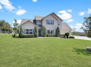 537 Dill Rd, Weatherford, TX 76085