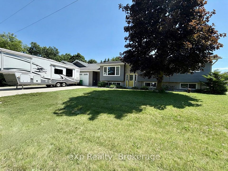 1st image of 160 Westfall Cres