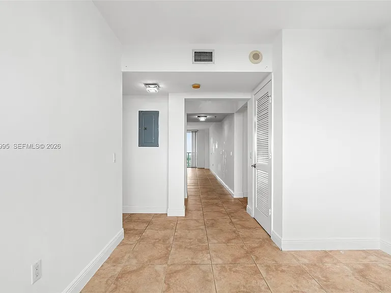 2681 N Flamingo Rd #2205S — Photo 34