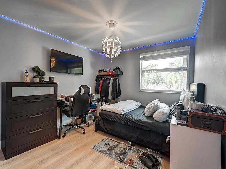 9581 NW 9th Ct — Photo 31