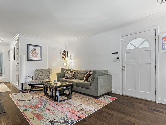 5th image of 3630 Belmont Rd