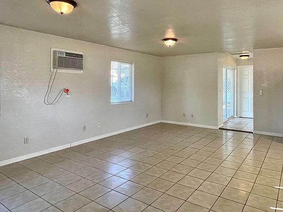 3rd image of 1246 2nd Ave