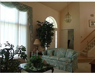 3rd image of 22 Saddlebrook Dr
