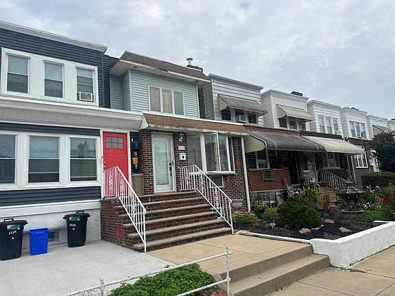 3rd image of 2433 S Edgewood St