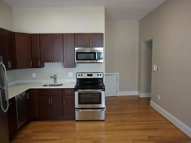 511 Park Ave #3A — Photo 4