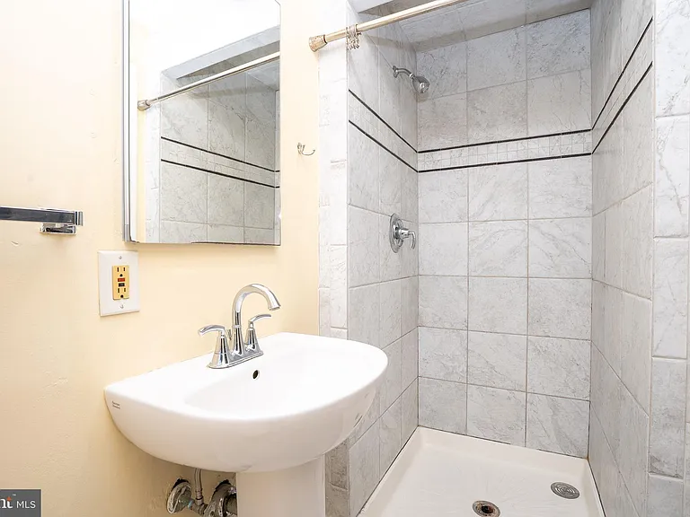 15 Cranbury Rd #1 — Photo 17