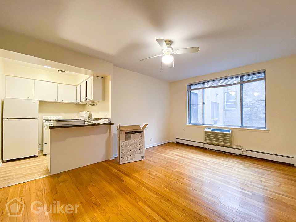 1st image of 424 W Oakdale Ave #208G
