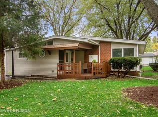 2503 Grouse Ln, Rolling Meadows, IL 60008