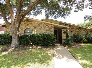 3105 Ridgemoor Dr, Garland, TX 75044