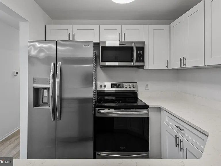 4912 Dunbarton Rd #B — Photo 10