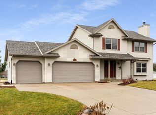 N6168 Colonial Ct, Sheboygan, WI 53083
