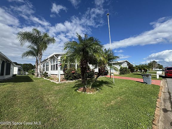 2nd image of 1064 Royal Palm Dr
